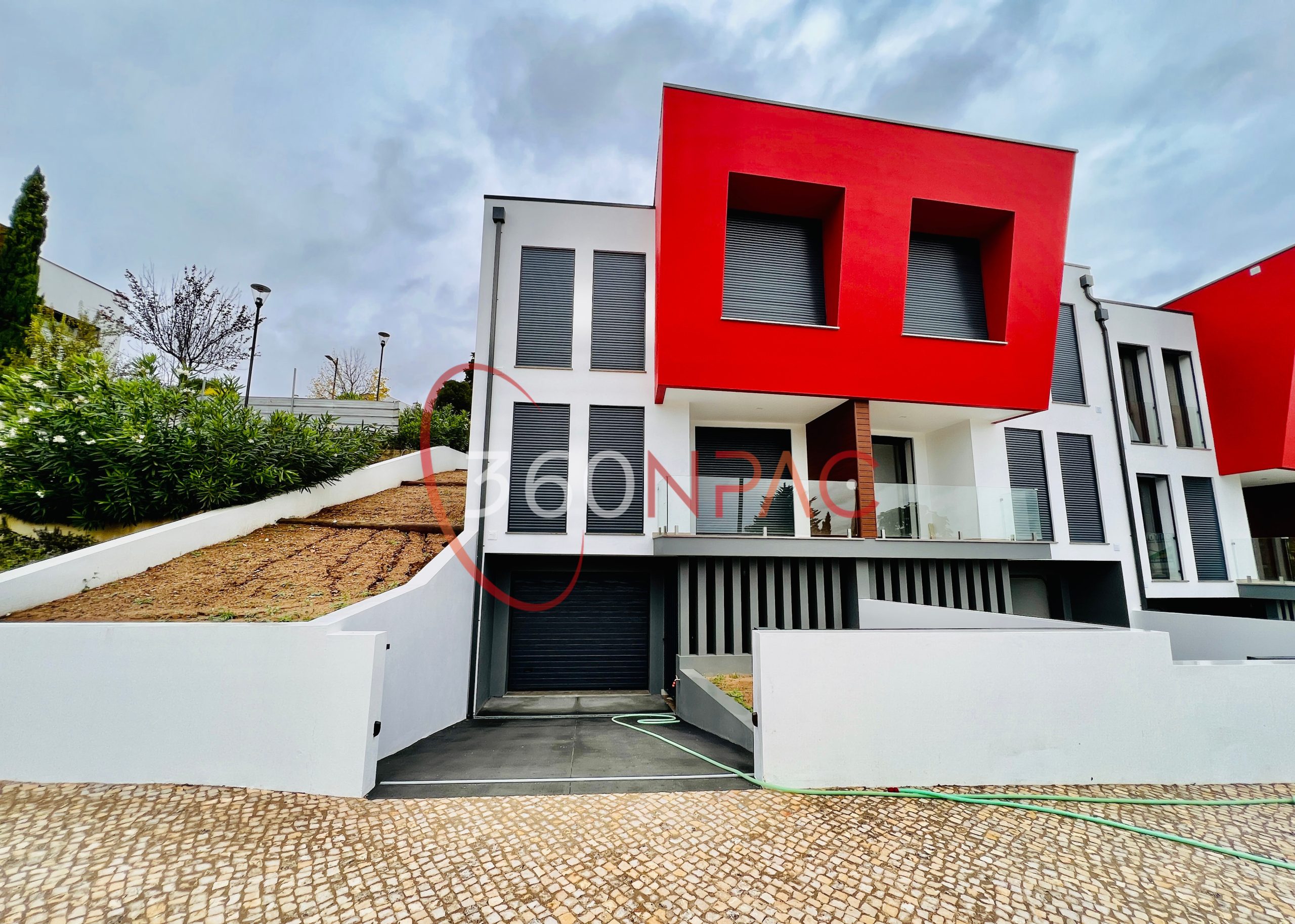 Germinated house T3 with panoramic view over the city of Tomar – LOTE C