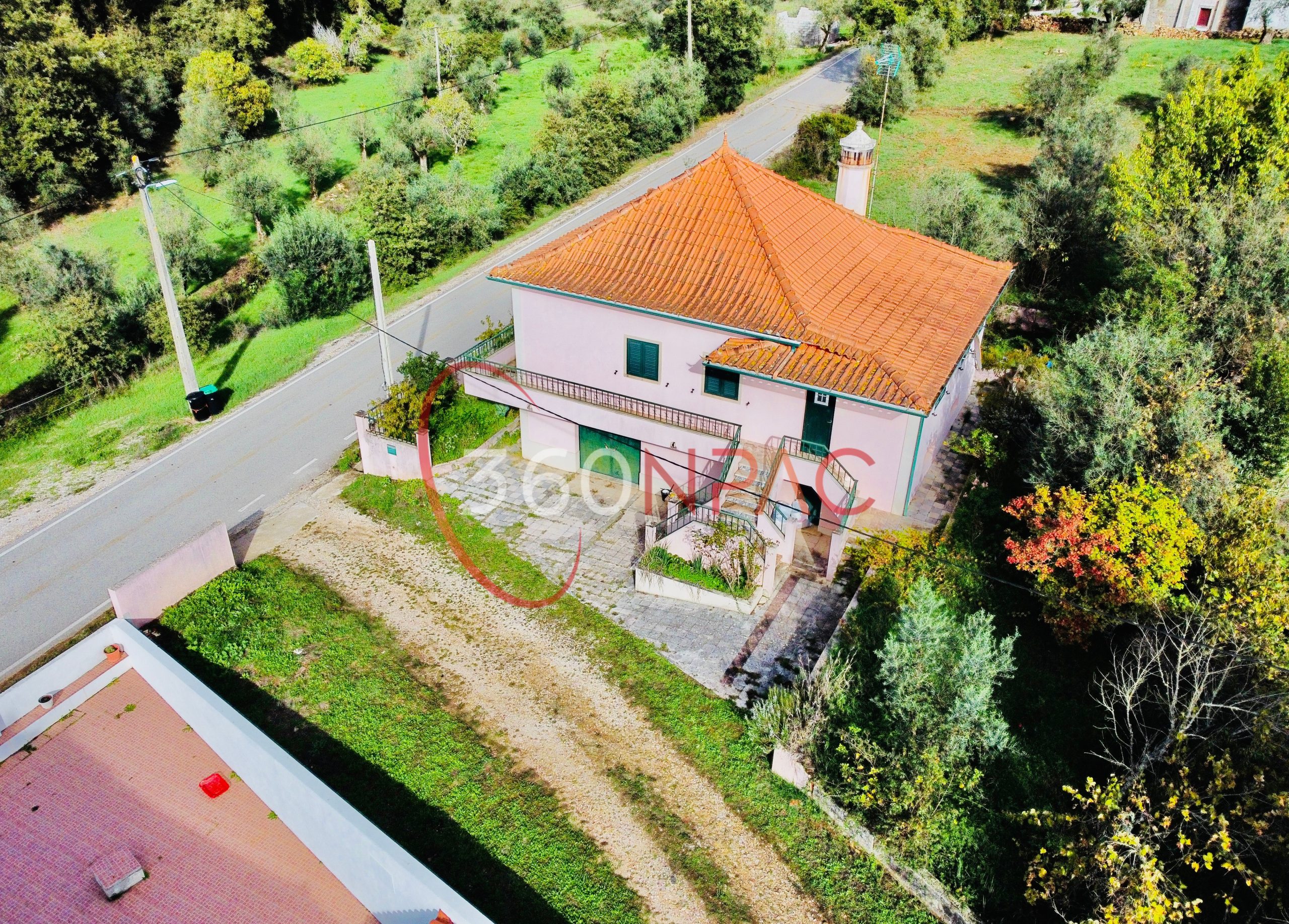 3-bedroom villa with land 10 minutes from Tomar